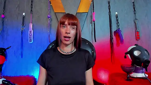 IvanaFetish online show from February 25, 8:14 am