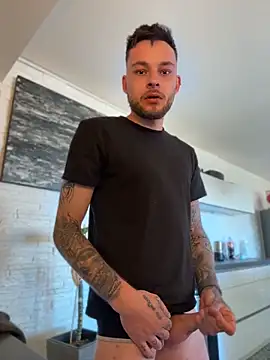 hottwoboys online show from April 29, 10:41 am