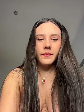  ISABELLA HOT  online show from May 2, 12:32 pm
