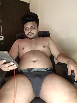 Snapshot of Mr_Handsome_hunk chatting on December 10, 11:11 am Mr Handsome hunk online show from December 10, 11:11 am