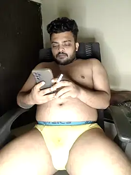 Snapshot of Mr_Handsome_hunk chatting on January 6, 10:05 pm Mr Handsome hunk online show from January 6, 10:05 pm