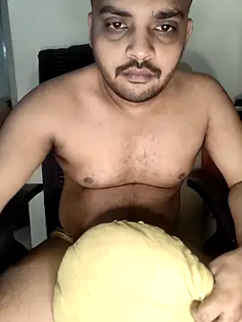 Snapshot of Mr_Handsome_hunk chatting on October 27, 5:39 pm Mr Handsome hunk online show from October 27, 5:39 pm