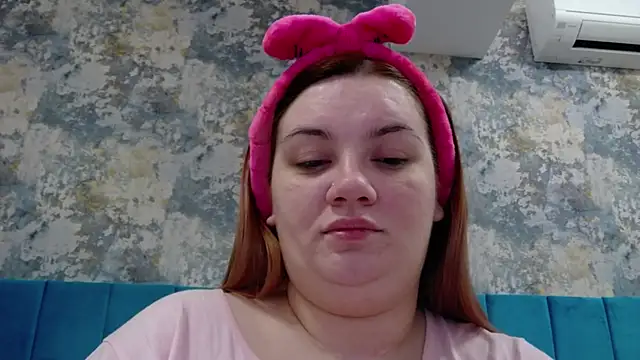 Snapshot of MelanieBrownn chatting on January 14, 4:08 pm MelanieBrownn online show from January 14, 4:08 pm