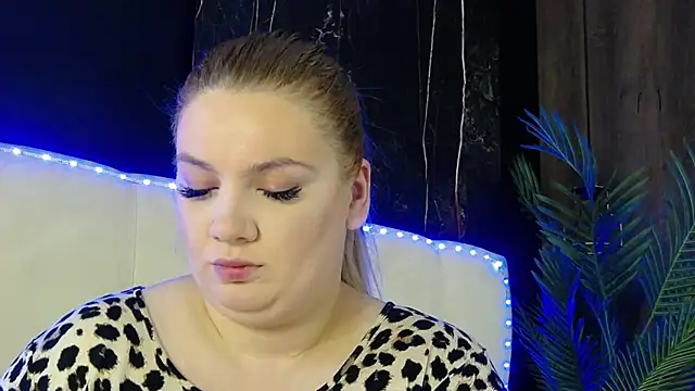 MelanieBrownn online show from April 27, 4:43 am