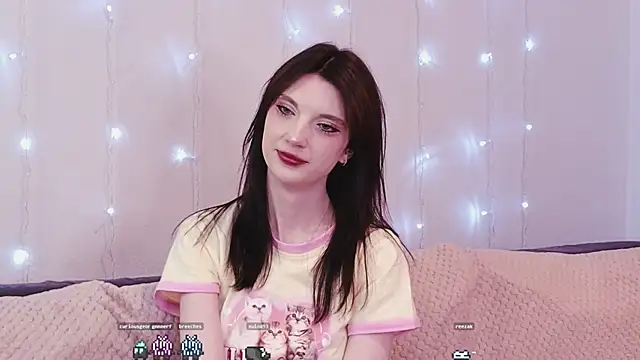 KimWilli online show from January 12, 10:12 pm