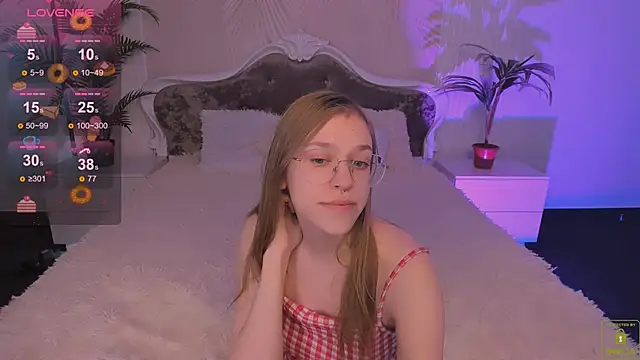 LayriantaVee online show from January 9, 7:31 am