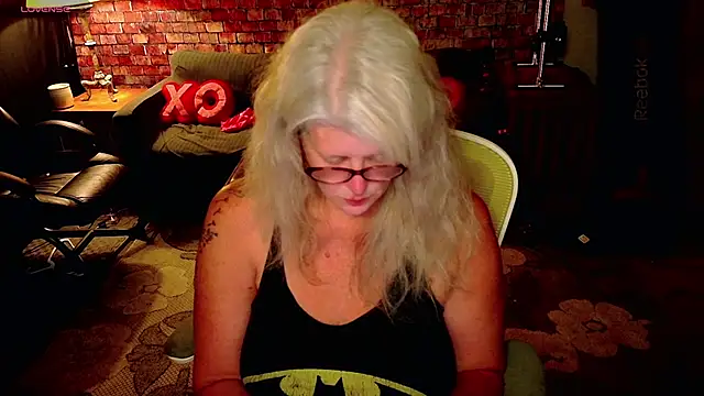 AliceHarlot online show from February 19, 5:47 am