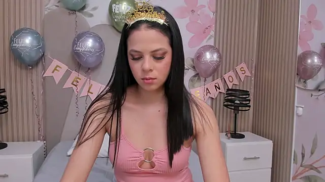 Snapshot of Sensual_Sophie_ chatting on March 6, 11:03 am Sensual Sophie online show from March 6, 11:03 am