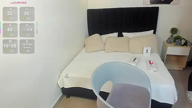 Snapshot of Scarlett__bell chatting on October 16, 1:34 pm Scarlett bell online show from October 16, 1:34 pm