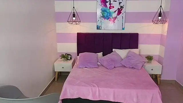 Snapshot of Scarlett__bell chatting on March 17, 1:25 pm Scarlett bell online show from March 17, 1:25 pm