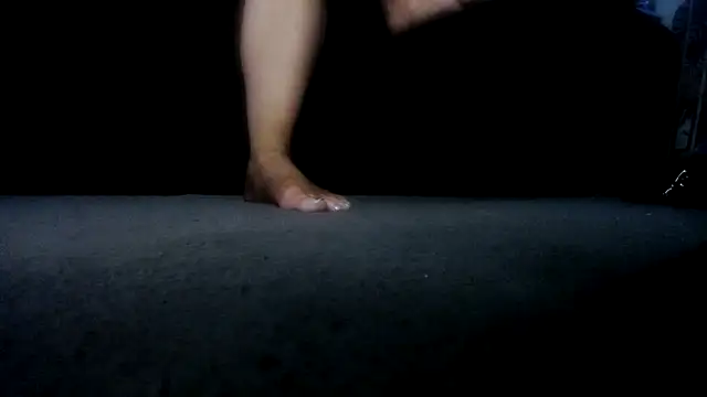 Niquitasparkles online show from January 30, 9:25 am