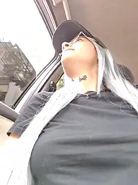 Dani pegin online show from November 2, 4:31 pm