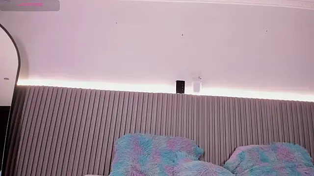 valentina lux online show from January 5, 7:06 pm