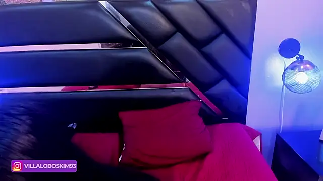 Snapshot of KimberlyVillaLobos chatting on February 18, 5:53 pm KimberlyVillaLobos online show from February 18, 5:53 pm