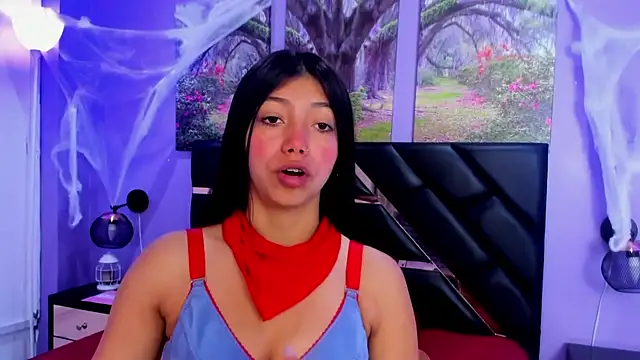 Snapshot of KimberlyVillaLobos chatting on October 11, 11:42 am KimberlyVillaLobos online show from October 11, 11:42 am