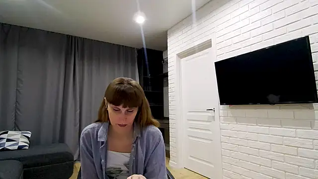 Daniella Lorente online show from May 12, 9:12 pm