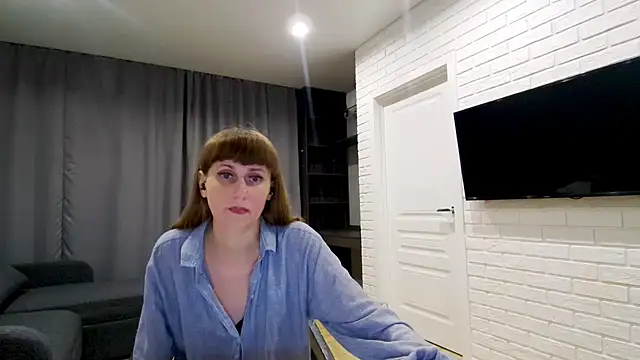 Daniella Lorente online show from May 13, 10:38 pm
