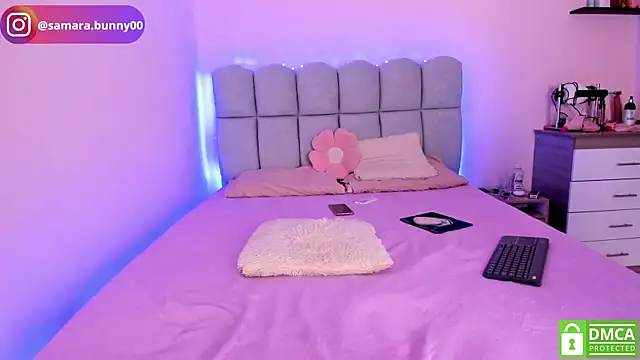 jade dakota   online show from May 10, 9:09 pm