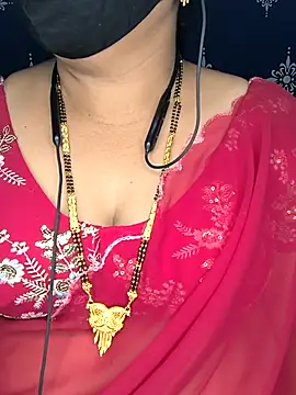 Snapshot of Queen_sakshi chatting on January 10, 4:53 pm Queen sakshi online show from January 10, 4:53 pm