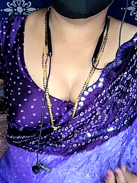 Snapshot of Queen_sakshi chatting on February 13, 6:15 pm Queen sakshi online show from February 13, 6:15 pm