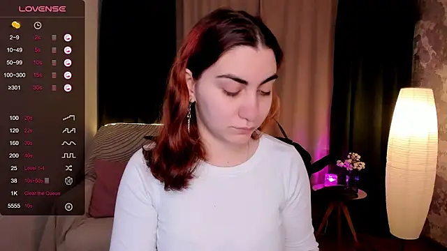 hannacheekss  online show from September 30, 2:05 am