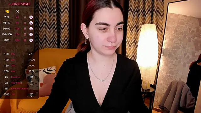 hannacheekss  online show from March 3, 2:07 am