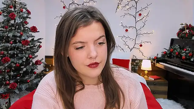 Snapshot of showmeparadise chatting on December 18, 9:14 am showmeparadise online show from December 18, 9:14 am