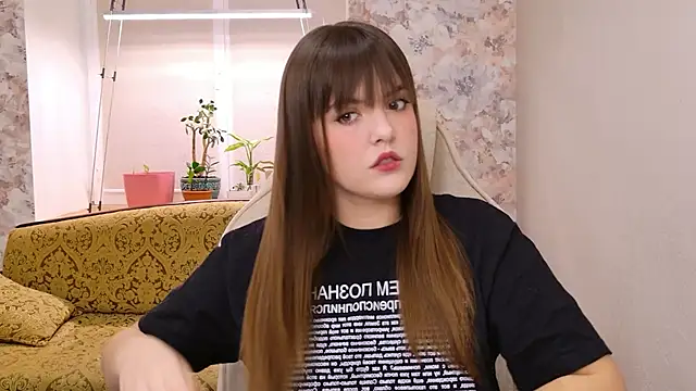 Snapshot of showmeparadise chatting on February 8, 5:38 pm showmeparadise online show from February 8, 5:38 pm