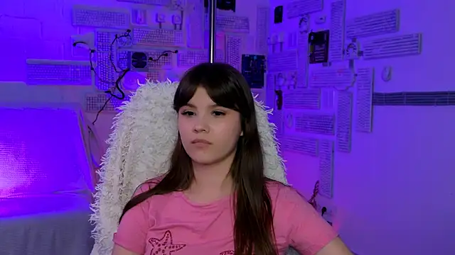EvaThopson online show from April 25, 1:41 pm