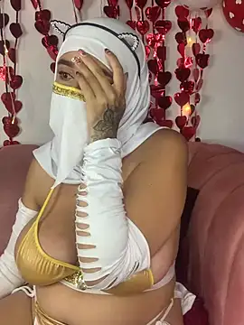 Snapshot of kithana_jazmin chatting on February 21, 6:59 pm kithana jazmin online show from February 21, 6:59 pm