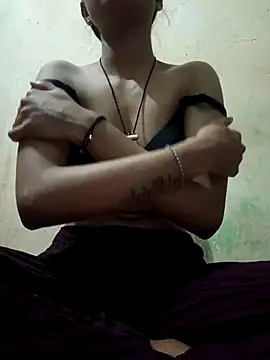 pikubaby online show from April 2, 6:16 pm