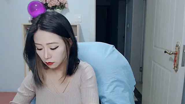 SuSushi728 online show from May 10, 3:17 pm