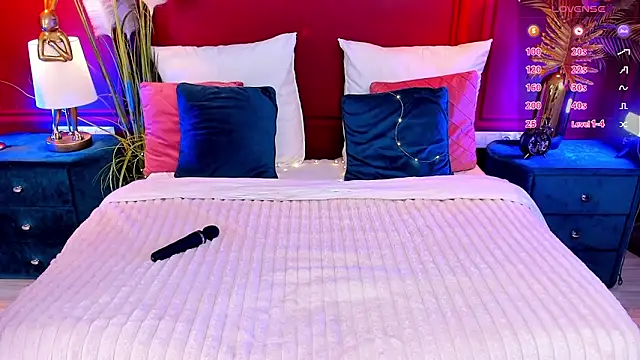 GiaCale online show from March 28, 6:24 am