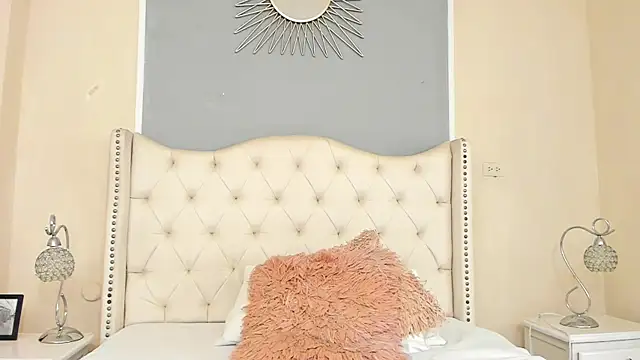 Ambar Collingg online show from January 27, 7:03 pm