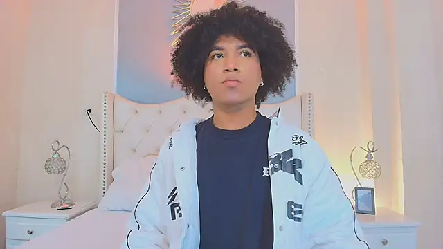 Ambar Collingg online show from October 16, 2:18 pm