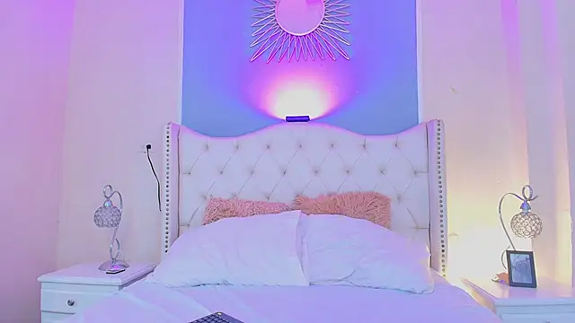 Ambar Collingg online show from October 21, 3:57 pm