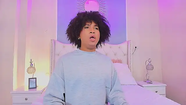 Ambar Collingg online show from October 29, 1:57 pm