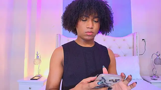 Ambar Collingg online show from November 5, 1:22 pm