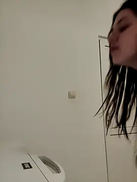 Snapshot of leeya_lee chatting on February 10, 7:49 pm leeya lee online show from February 10, 7:49 pm