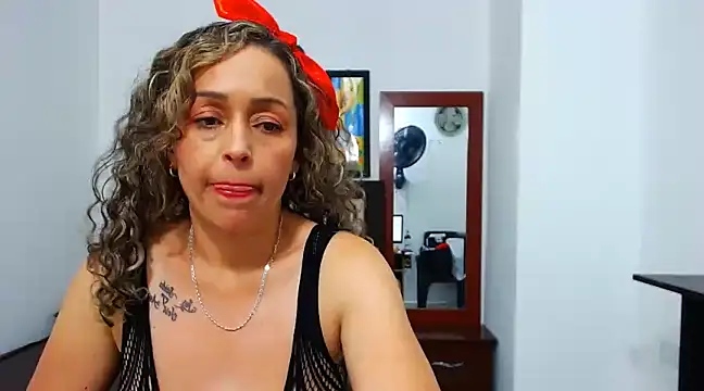 ariellth online show from December 29, 10:14 pm