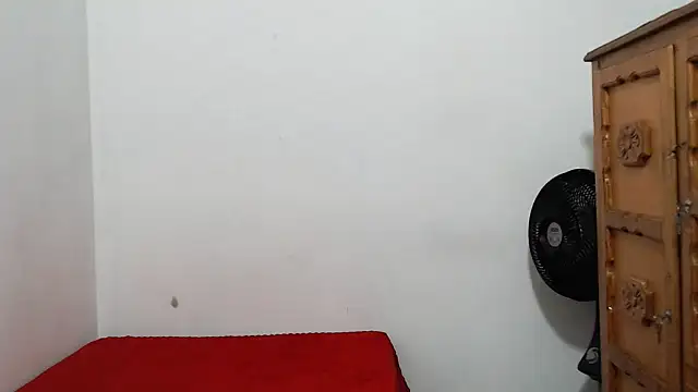 ariellth online show from May 8, 9:53 pm