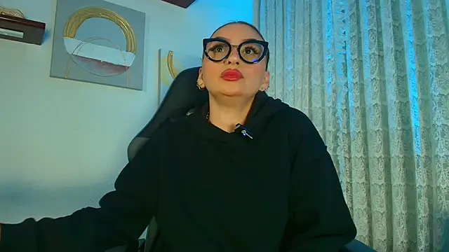 Snapshot of ArkaBella chatting on September 22, 8:11 pm ArkaBella online show from September 22, 8:11 pm