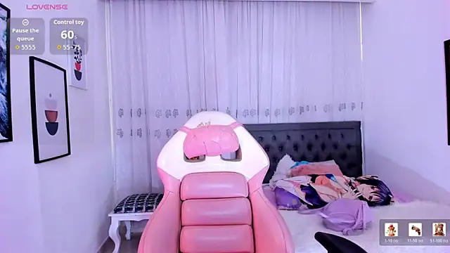 Snapshot of yenny_garcia chatting on March 7, 2:58 pm yenny garcia online show from March 7, 2:58 pm