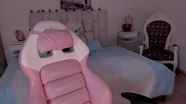 Snapshot of yenny_garcia chatting on March 25, 6:14 pm yenny garcia online show from March 25, 6:14 pm