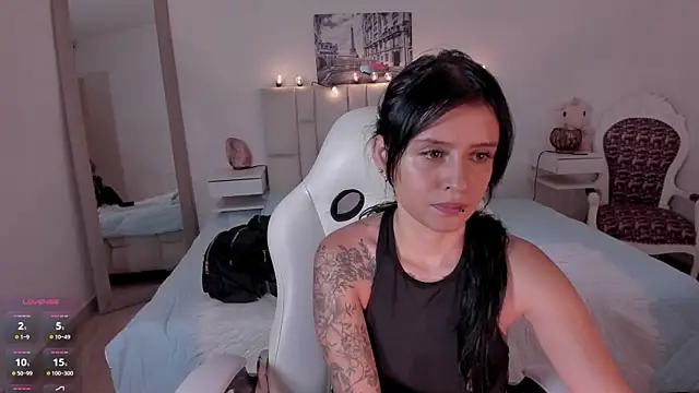 Snapshot of yenny_garcia chatting on March 31, 6:30 pm yenny garcia online show from March 31, 6:30 pm