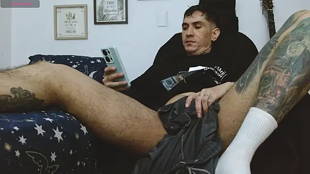 Snapshot of IaDoherty chatting on November 4, 1:59 am IaDoherty online show from November 4, 1:59 am