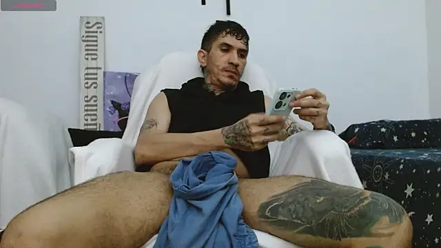 Snapshot of IaDoherty chatting on November 30, 8:07 am IaDoherty online show from November 30, 8:07 am