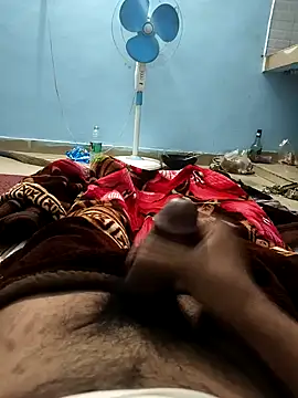 Snapshot of AlamJi07 chatting on December 9, 7:29 pm AlamJi07 online show from December 9, 7:29 pm