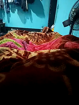 Snapshot of AlamJi07 chatting on February 3, 6:17 pm AlamJi07 online show from February 3, 6:17 pm