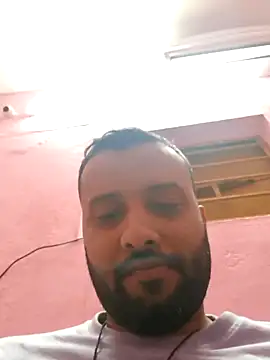 Snapshot of AlamJi07 chatting on February 24, 7:30 pm AlamJi07 online show from February 24, 7:30 pm